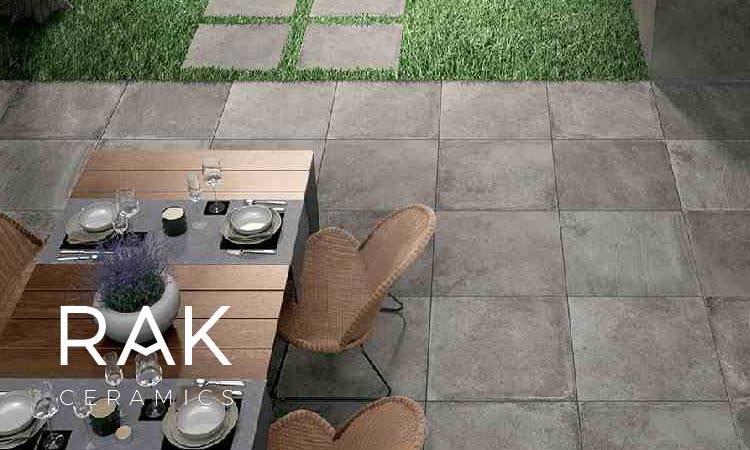 ویژگیهای سرامیک پرسلان برای کفپوش حیاط