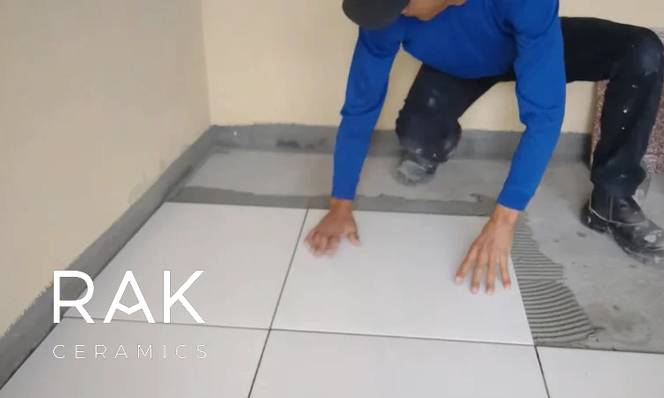 برای نصب سرامیک پرسلان کف چه نکاتی را باید توجه کنیم؟